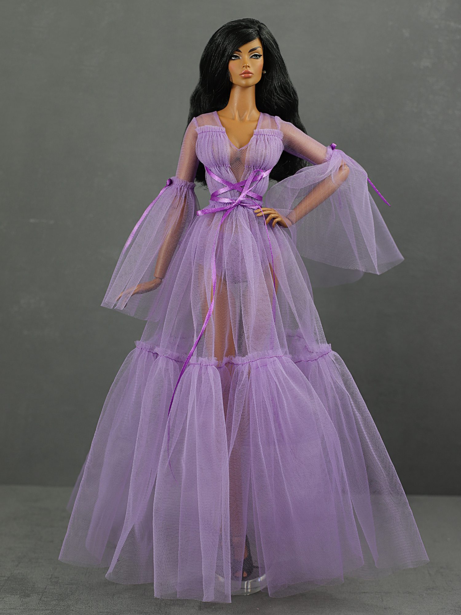 LE-011-14 Платье-пеньюар цвета лаванды для кукол Fashion Royalty (FR16) 40 см