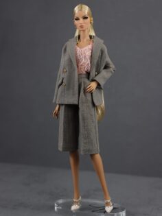 LE-018-05 Комплект: жакет и бермуды в оттенке латте одежда для кукол Fashion Royalty 12" (29 см)