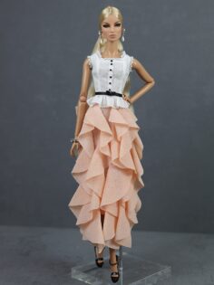 LE-025-09 Юбка персиковая с вертикальным воланом  для куклы типа Fashion Royalty 29 см