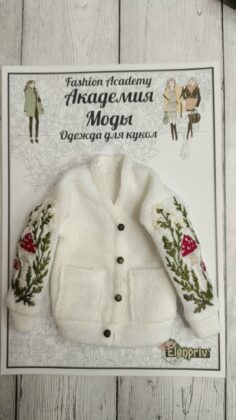 FW-017-02 Предзаказ Кардиган "Лесные сокровища" "Мухоморы"молочного оттенка с вышивкой одежда для кукол 29 см типа Барби, Поппи Паркер